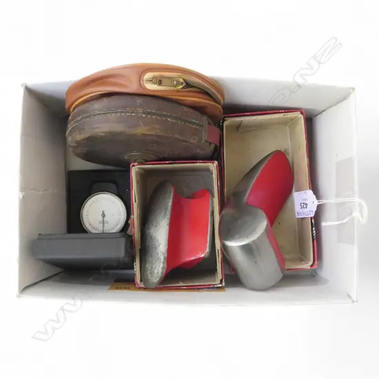 2 VINTAGE BOXED PANELBEATER DOLLYS L110 LONGEST TAPE MEASURES ETC