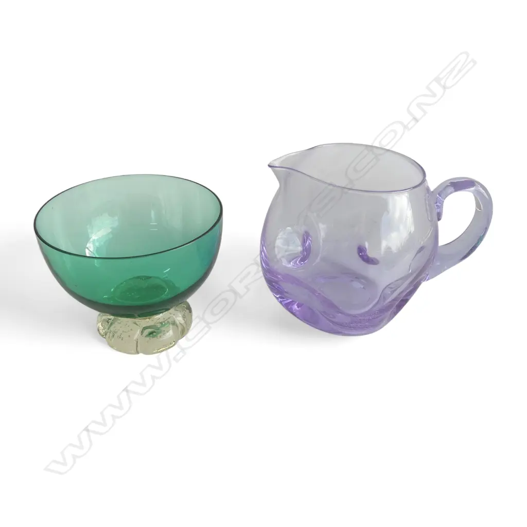 WHITEFRIARS CLEAR PURPLE GLASS JUG H150MM & GREEN GLASS BOWL DIA140MM Image 1++