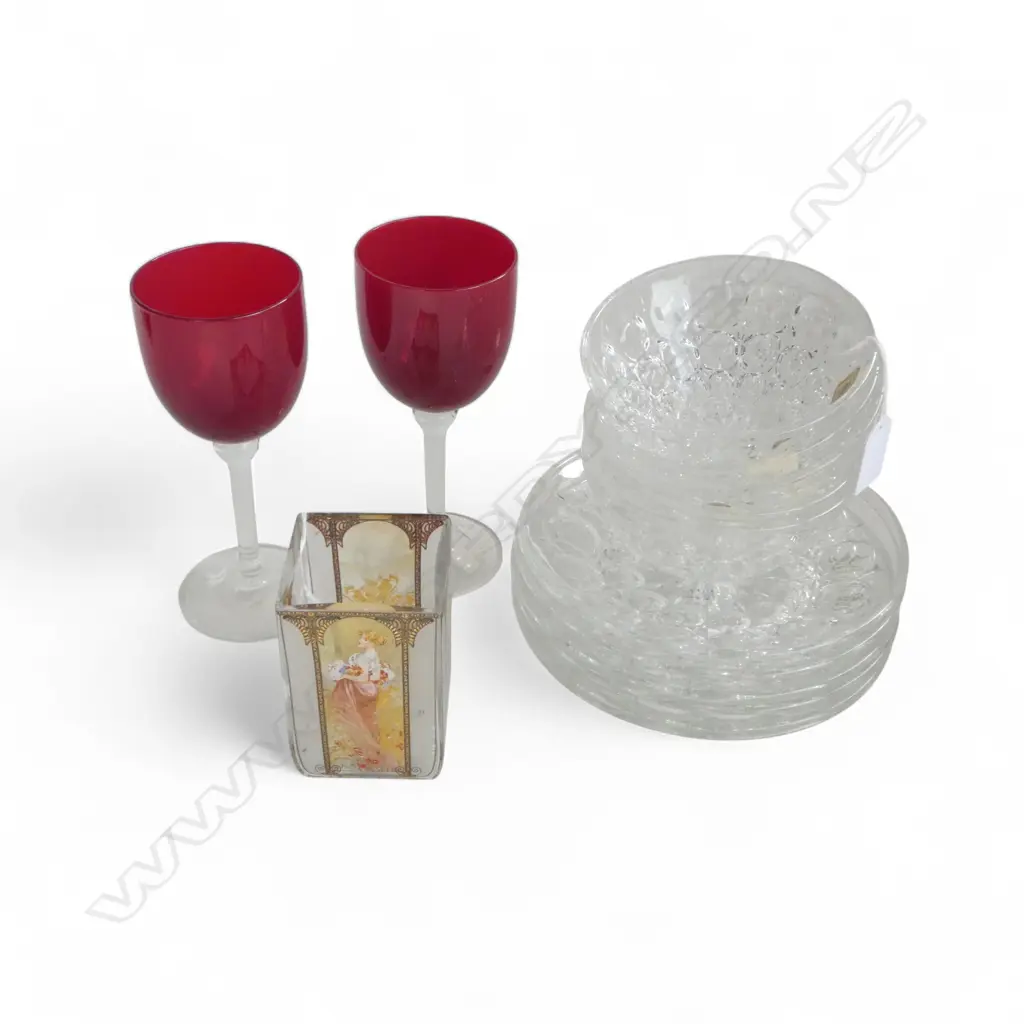 14 PCES CRYSTAL; 6 PLATES, 5 BOWLS, VASE, 2 RED GLASSES Image 1++