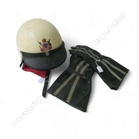 VINTAGE NZ TRAFFIC OFFICERS MOTORBIKE HELMET & GLOVES