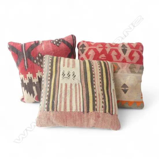 3 VINTAGE PERSIAN RUG CUSHIONS DIA310MM