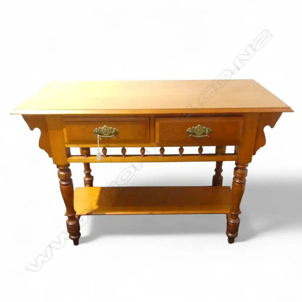 NZ COLONIAL STYLE TABLE w. 2 DRAWERS 1120x495x745mm Image 1++