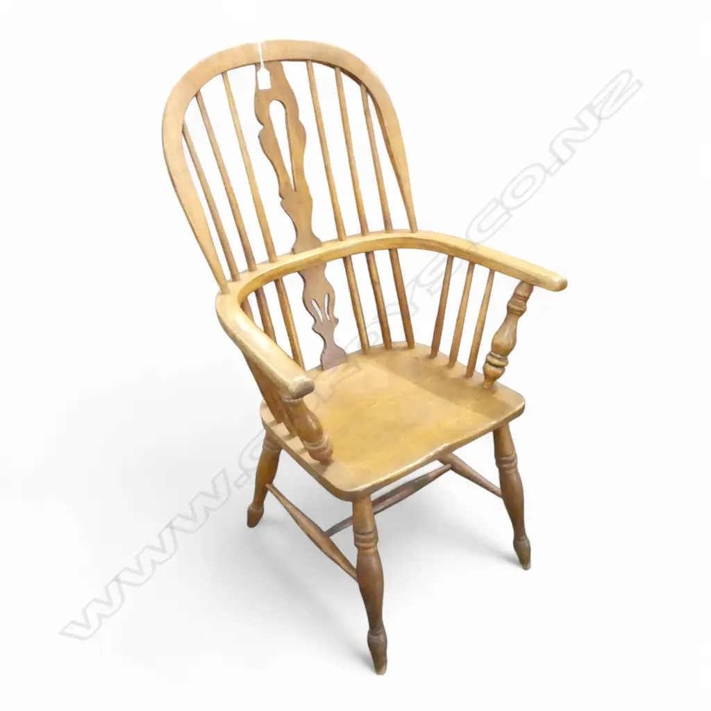 19thC ASH & ELM WINDSOR CHAIR Image 1++
