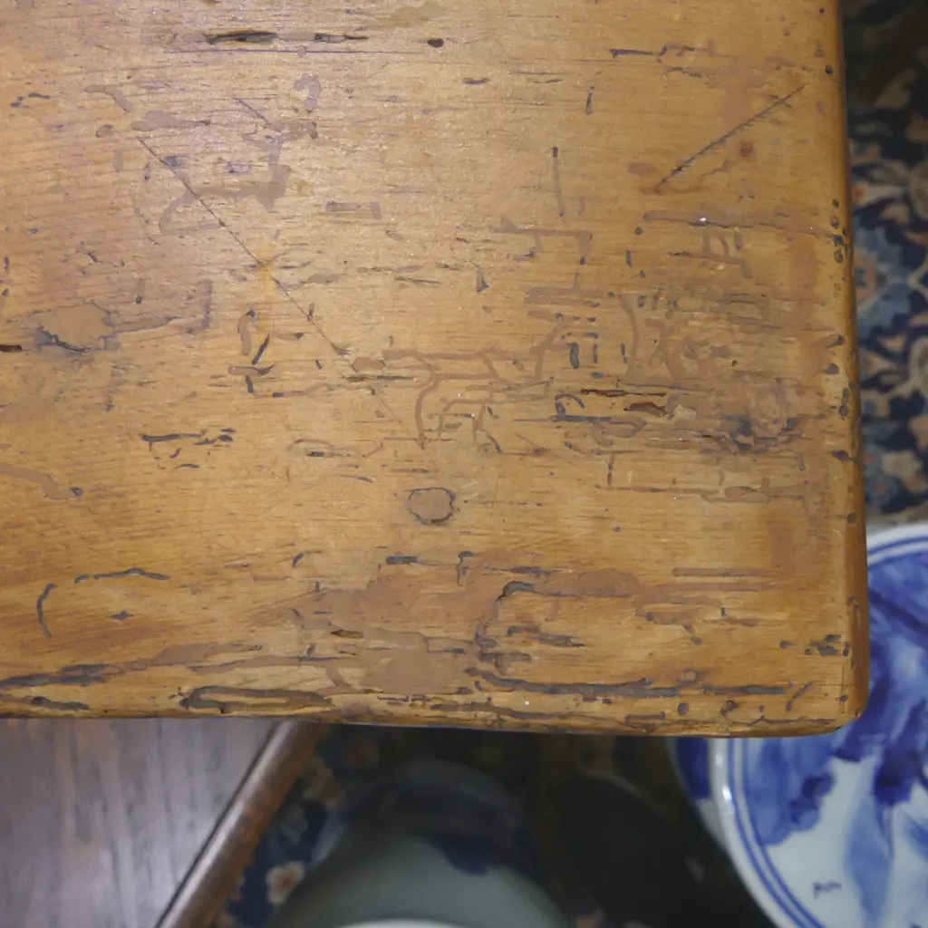 DISTRESSED COUNTRY TABLE from THE BAROSSA VALLEY  1290x850x740mm Image 1++