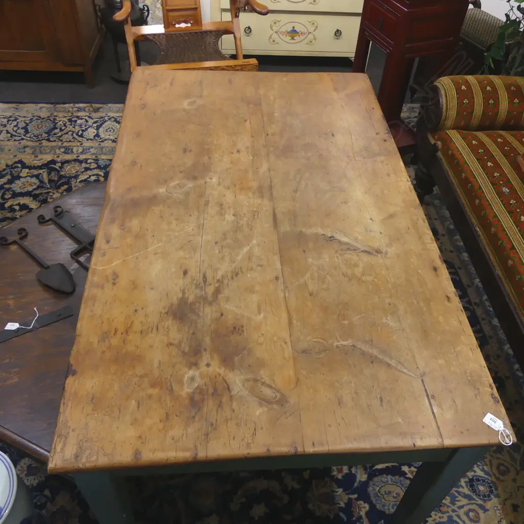 DISTRESSED COUNTRY TABLE from THE BAROSSA VALLEY  1290x850x740mm Image 1++