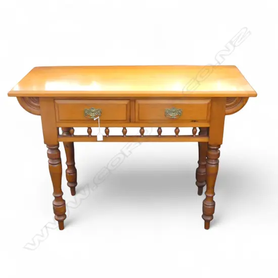 KAURI  COLONIAL 2 DRAWER SIDETABLE H770 L1070MM