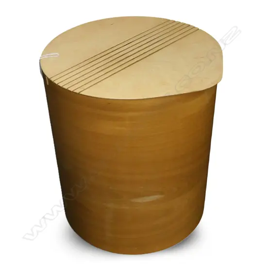 VILLA MILANO LAUNDRY BASKET / TUB IN NATURAL BEECH WITH ARTICULATED TOP 370mm (H)