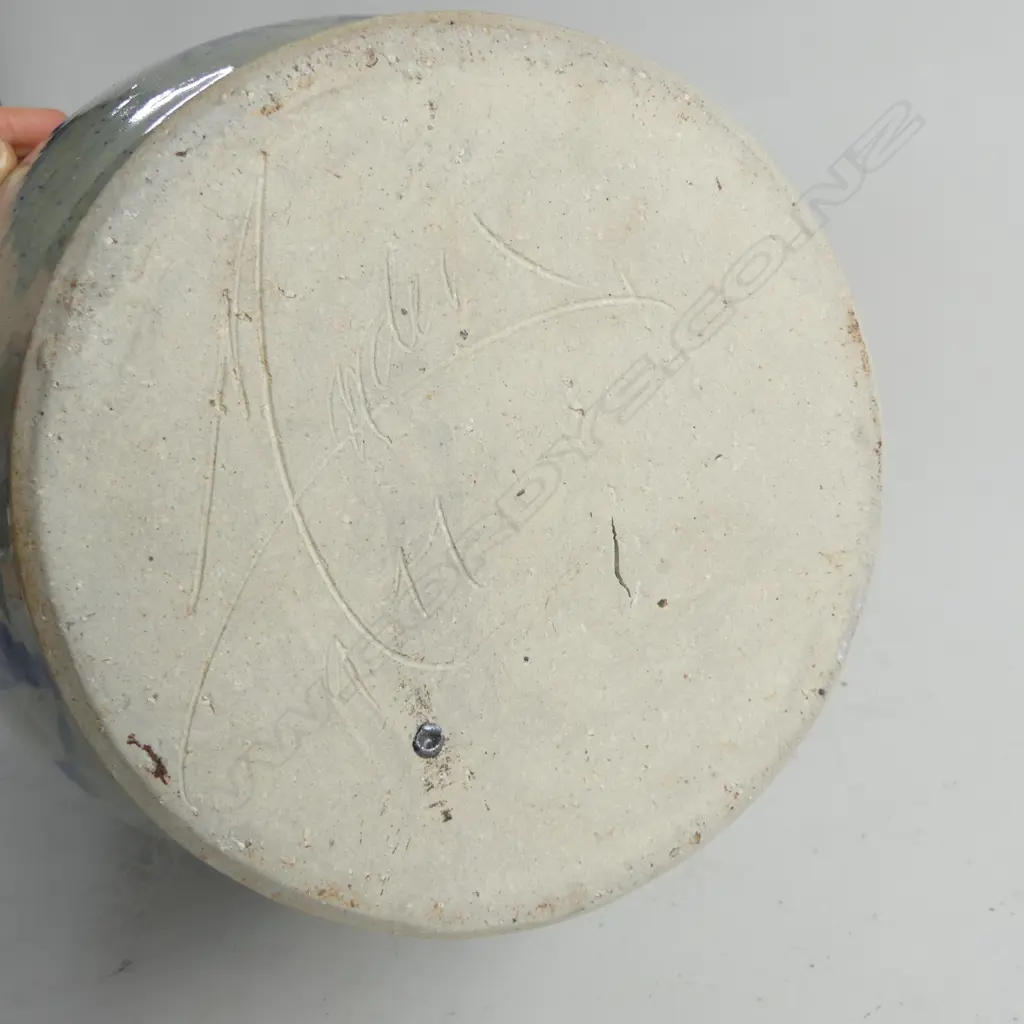 STUDIO POTTERY FLOOR VASE w. PAINTED FLORAL DECORATION H.630mm Image 1++
