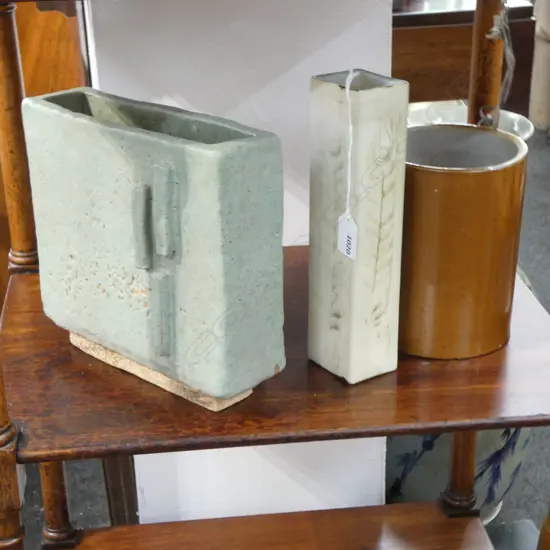 4 CERAMICS; SLAB VASE H.225mm, HOWARD WILLIAMS VASE H.245mm, POT, BOURNE & SON UTENSILS JAR H.175mm