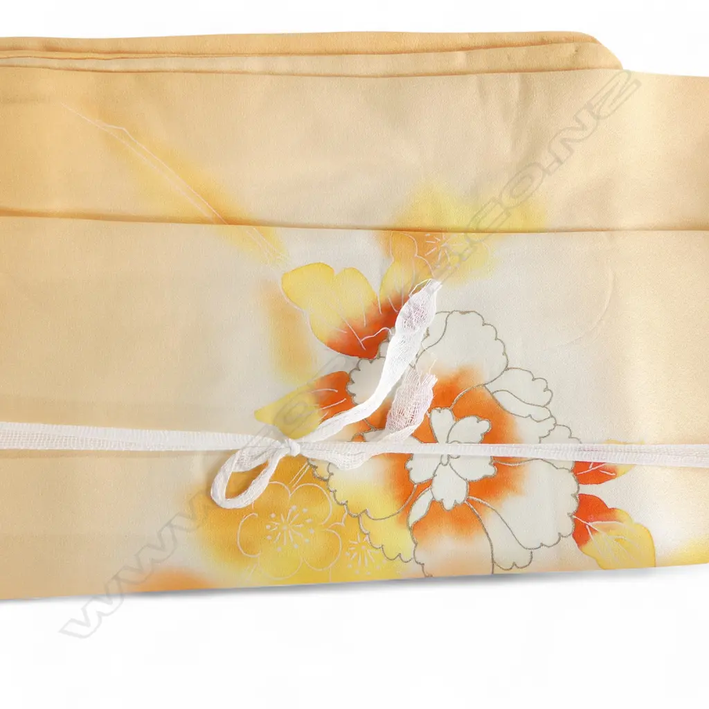 FOUR VINTAGE KIMONO IN ORIGINAL PACKAGING Image 1++