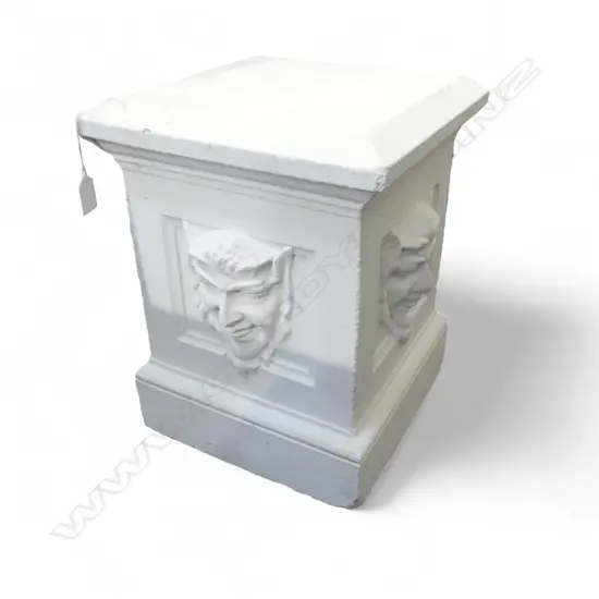 WHITE PAINTED CONCRETE PLINTH 310x310x390mm