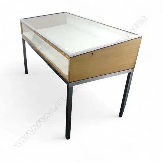 mid century display cabinet h890mm l1550mm