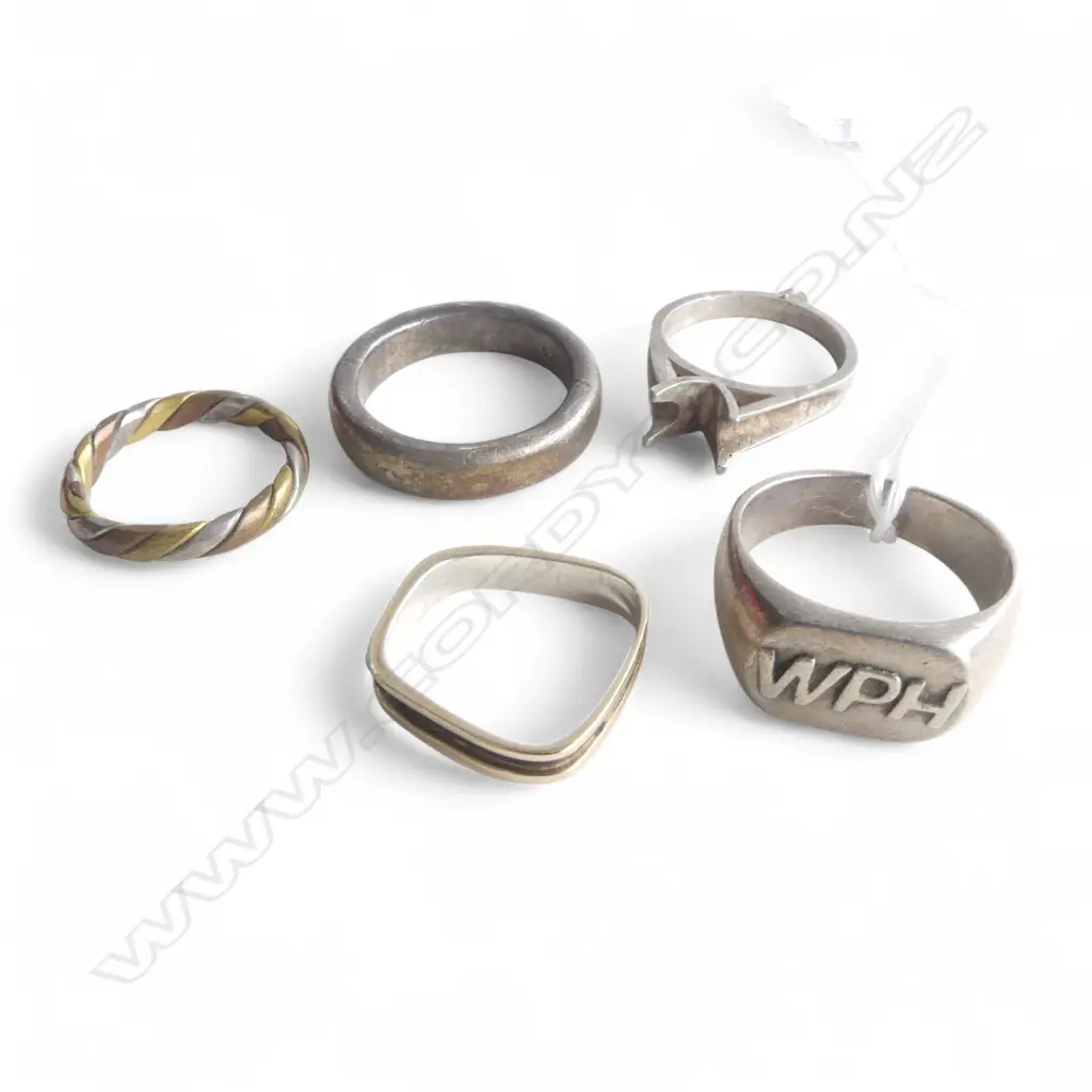 5 RINGS, MOSTLY SILVER, 26.86gms Image 1++