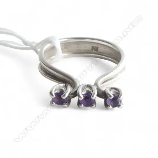 STG SILVER AMETHYST RING. EX PETER MINTURN WORKSHOP STAMPED PM 3.3gms SIZE N