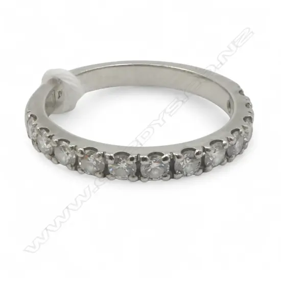 PLATINUM 12 DIAMOND BAND RING 3.11gms SIZE K