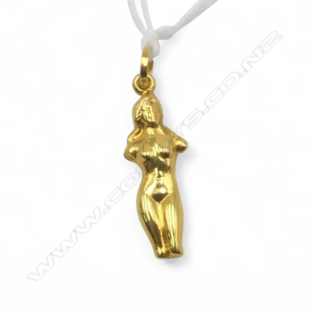18ct GOLD female TORSO PENDANT CHARM 1.2gms Image 1++