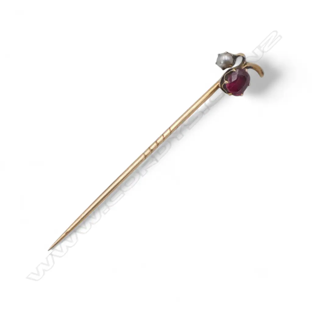 Edwardian 9ct gold syn red stone and 1/2 pearl stick pin Image 1++