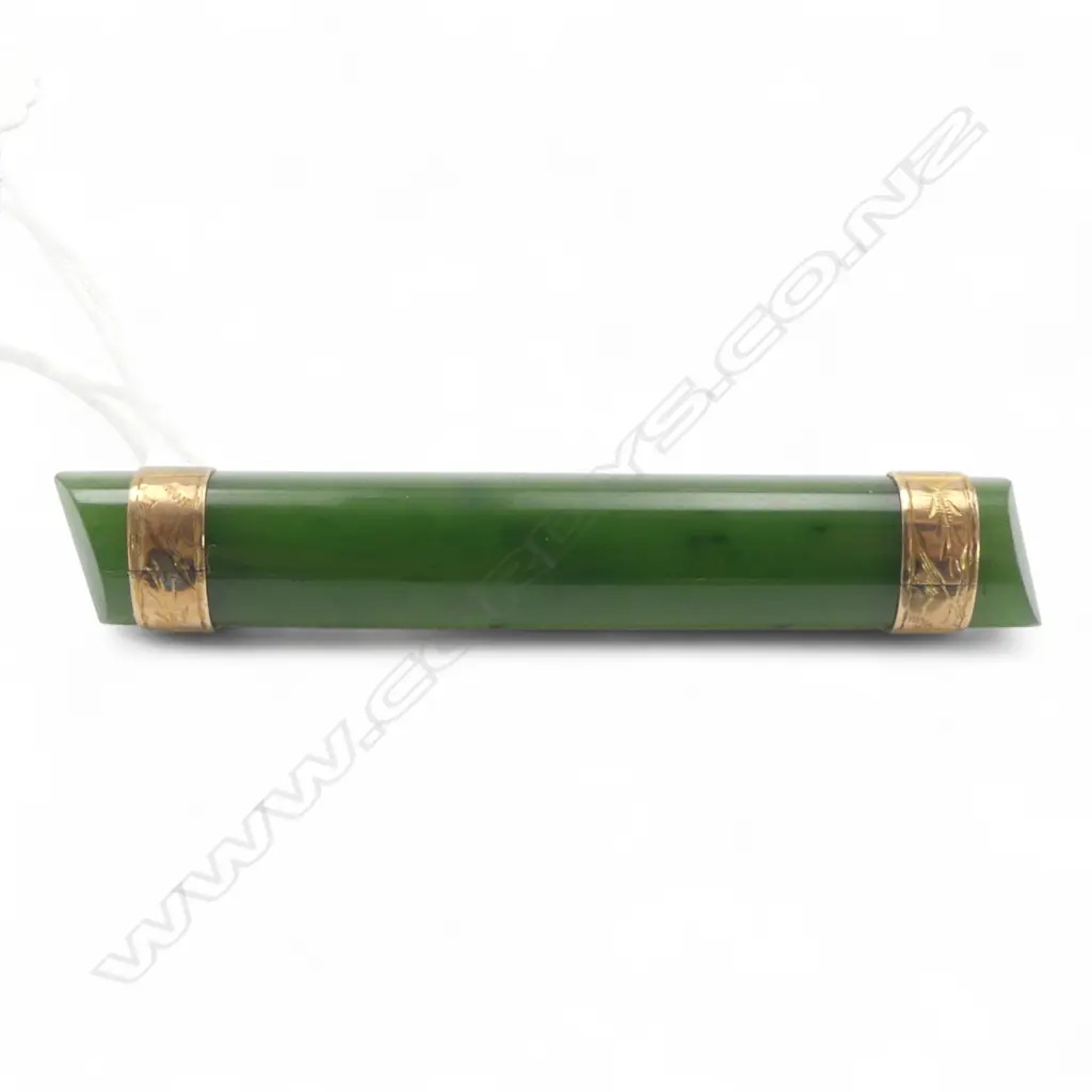 c1900 9ct GOLD & POUNAMU BAR BROOCH Image 1++
