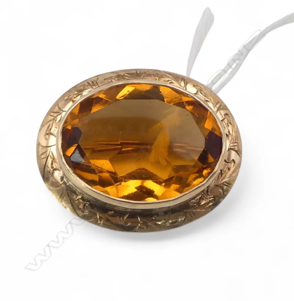 9ct gold marked chased large stone citrine coloured stone brooch 8.8gms Image 1++