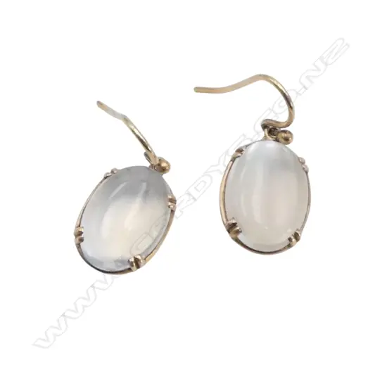 Pair 9ct gold moonstone earrings 2.89gms
