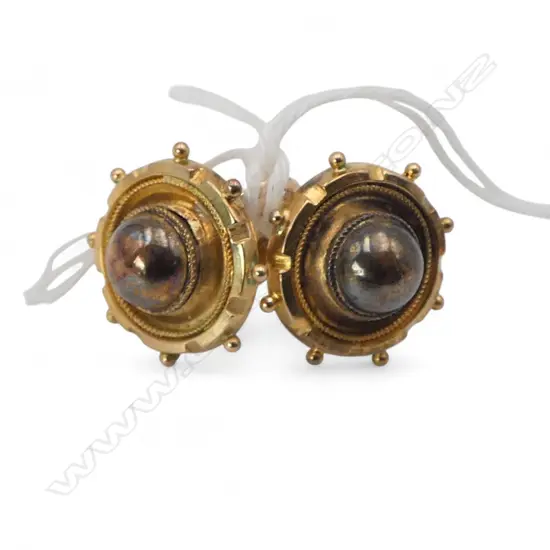 PR ANTIQUE GOLD ETRUSCAN style EARRINGS testing 14ct. 3.5gms screw fittings