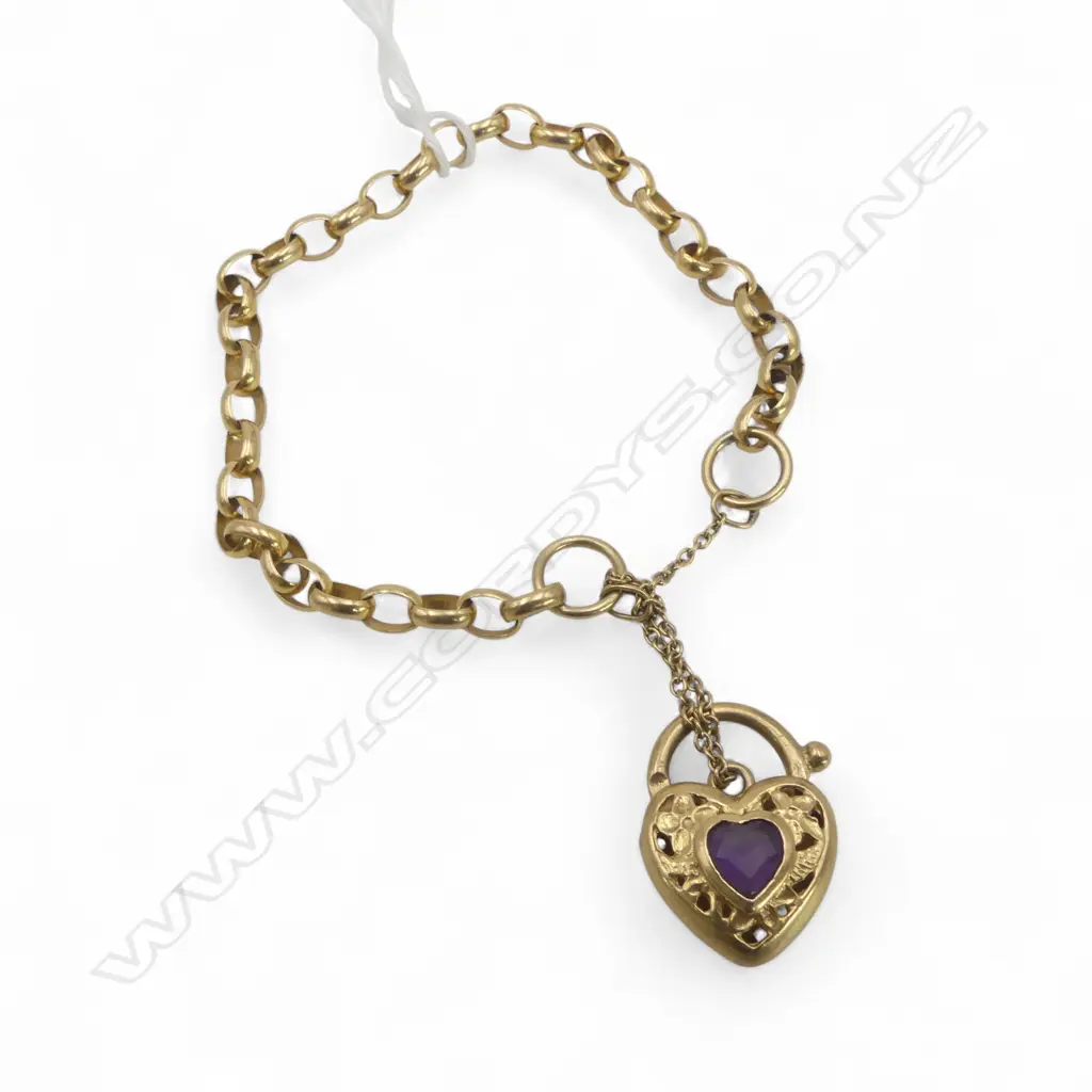 9ct YELLOW GOLD BRACELET with amethyst set to the heart clasp 10.6gms Image 1++