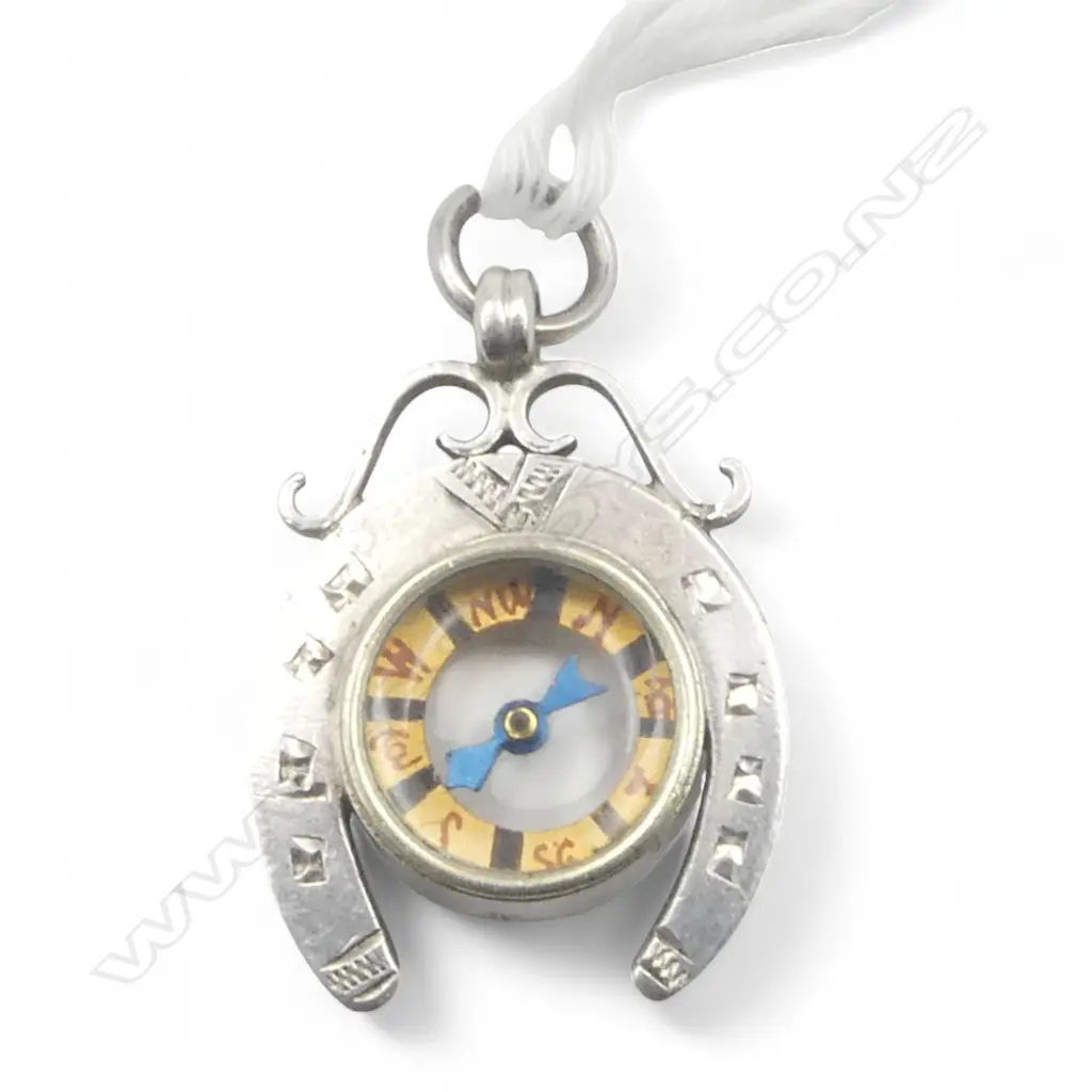 STG SILVER COMPASS FOB horse shoe frame. CHESTER 1901 Image 1++