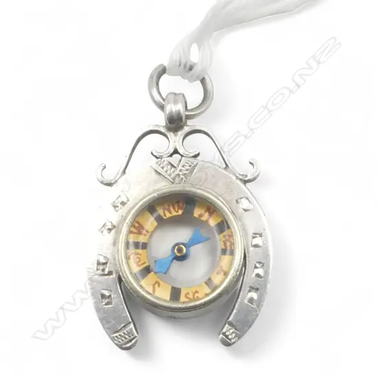 STG SILVER COMPASS FOB horse shoe frame. CHESTER 1901