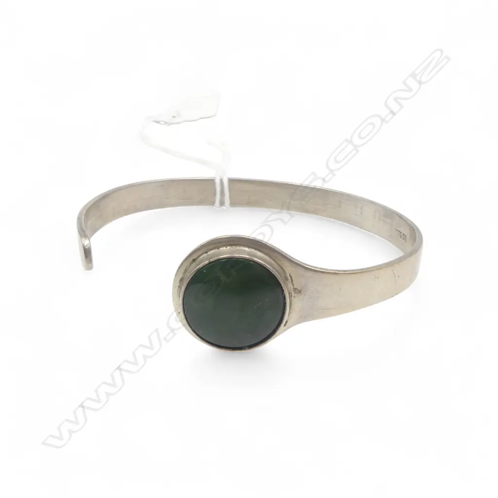 STG SILVER & GREENSTONE BANGLE stamped stg & w. makers mark 20.91gms Image 1++