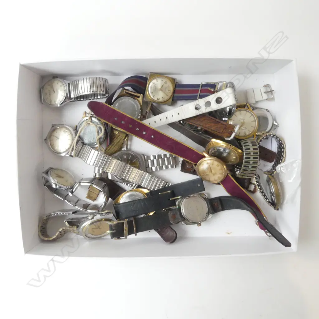 ASST. VINTAGE WATCHES Image 1++