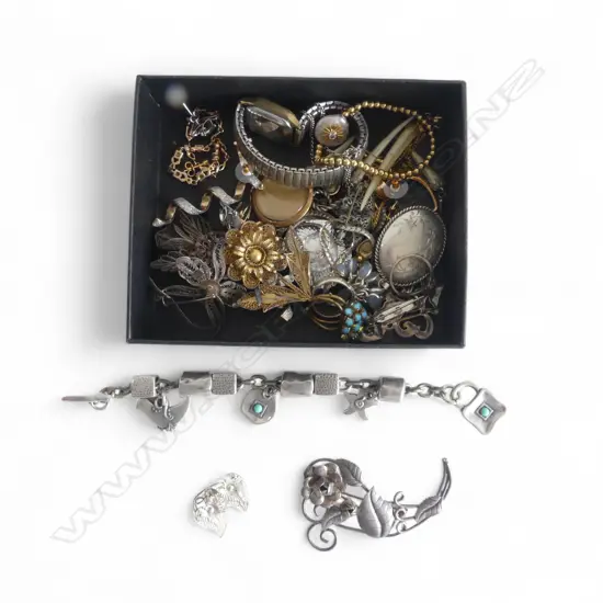 ASST. SILVER TONE COSTUME JEWELLERY