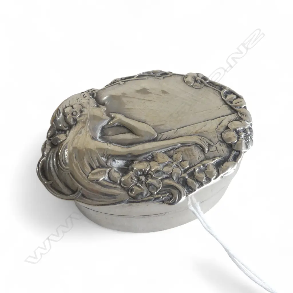 STG SILVER ART NOUVEAU TRINKET BOX, CHESTER 1901, 35gms Image 1++