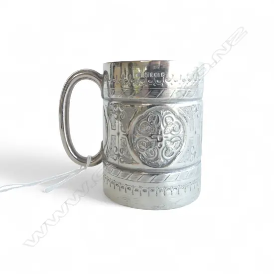 VICT S/SILVER CHRISTING MUG 127GMS 