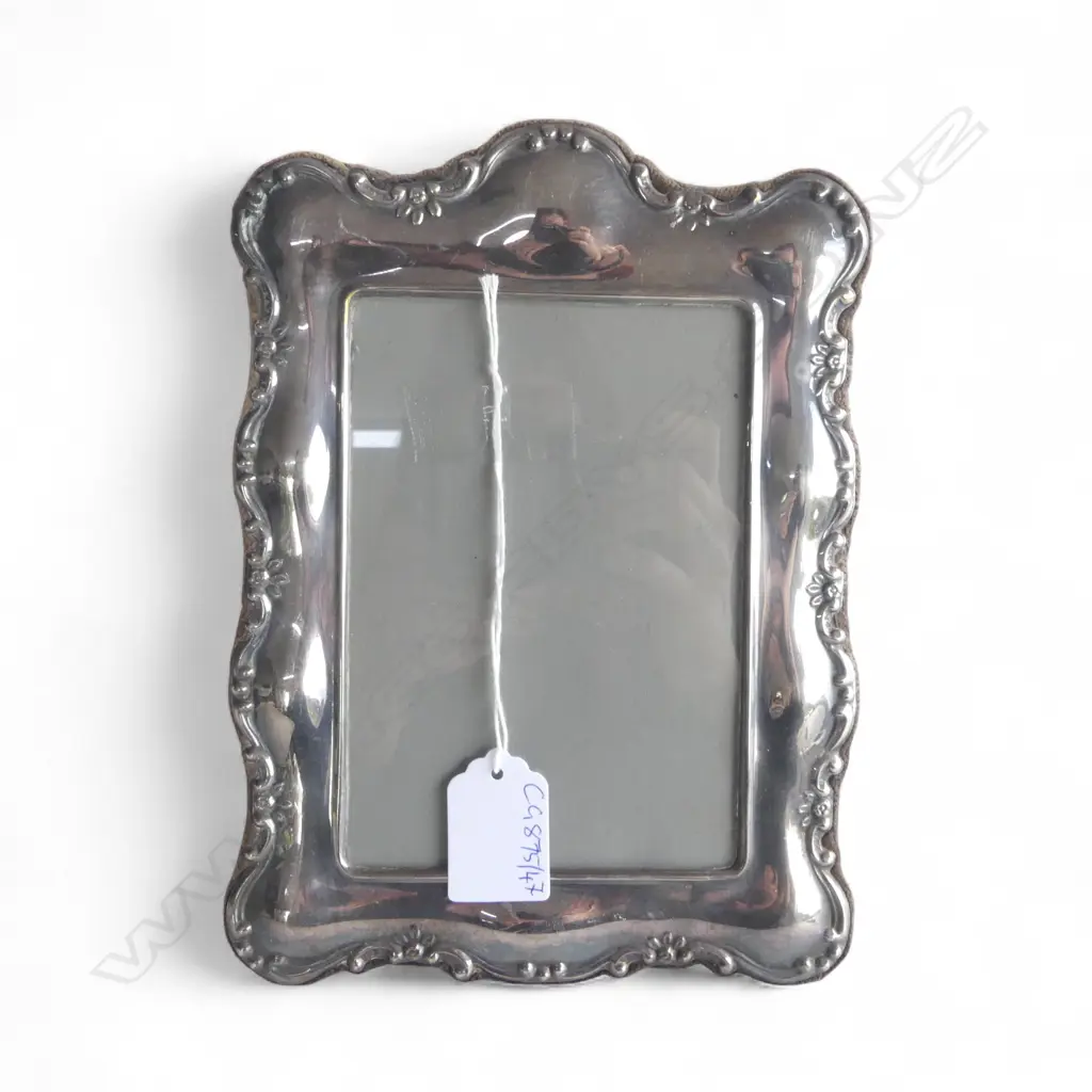 SILVER PLATE PHOTO FRAME 210x155mm Image 1++