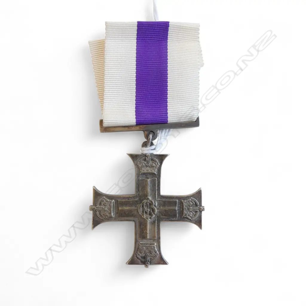 TAYLORS COPY SILVER WWI MILITARY CROSS Image 1++