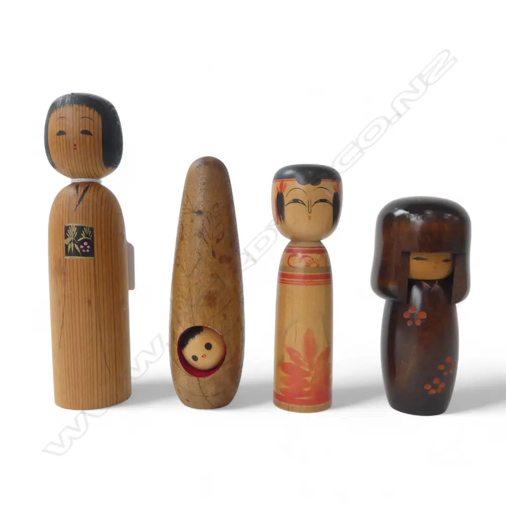4 VINTAGE JAPANESE KOKESHI DOLLS, H.180mm tallest Image 1++