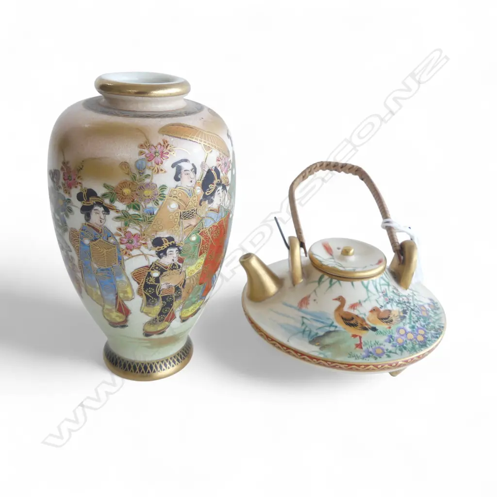 SATSUMA VASE H130 & SMALL SATSUMA TEAPOT DIA90MM Image 1++