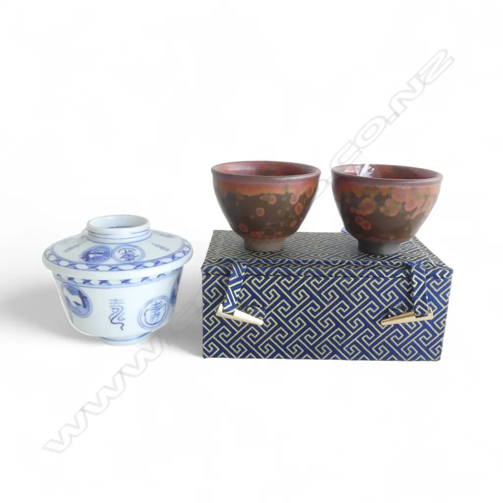 PR CHINESE STONEWARE SPOTTED GLAZE TEA BOWLS Dia.80mm. Boxed + lidded blue & white bowl w chips Image 1++
