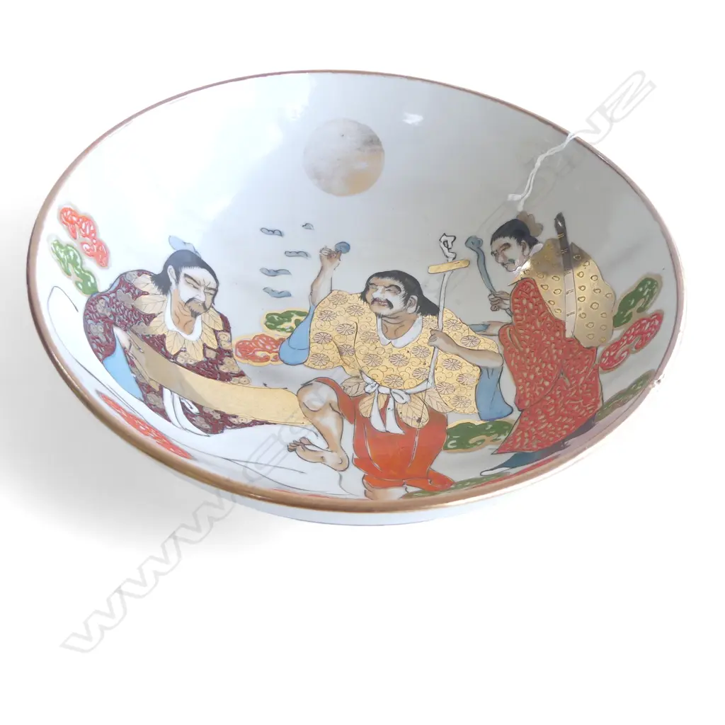 VINTAGE JAPANESE KUTANI FIGURAL PAINTED BOWL DIA 230MM Image 1++