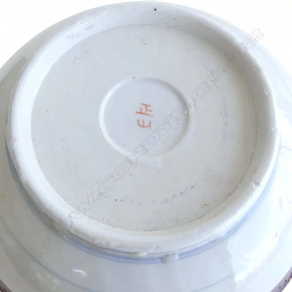 VINTAGE JAPANESE KUTANI FIGURAL PAINTED BOWL DIA 230MM Image 1++