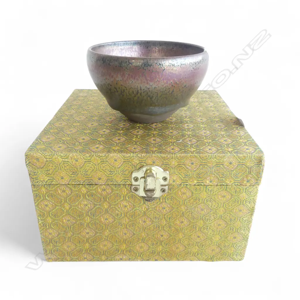 CHINESE JIAN WARE TENMOKU TEA BOWL Dia.98mm lustrous glaze. Boxed Image 1++