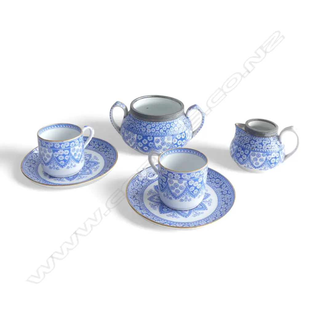 PART SET OF SPODE (BLUE AND WHITE DAISIES) - TWO DEMI-TASSE CUPS AND SAUCERS SUGAR BOWL AND JUG BOTH SILVER RIMMED. Image 1++