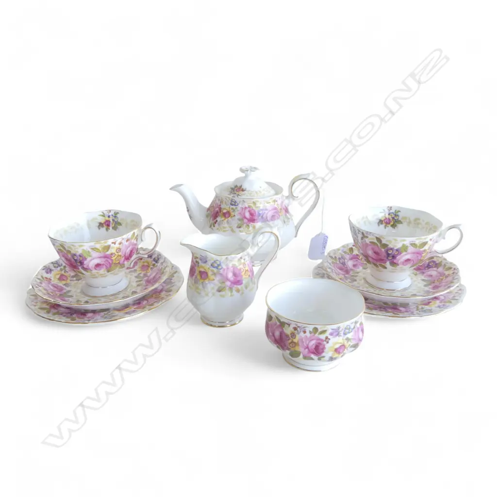 ROYAL ALBERT 'SERENA' 2 PLACE TEA SERVICE  Image 1++