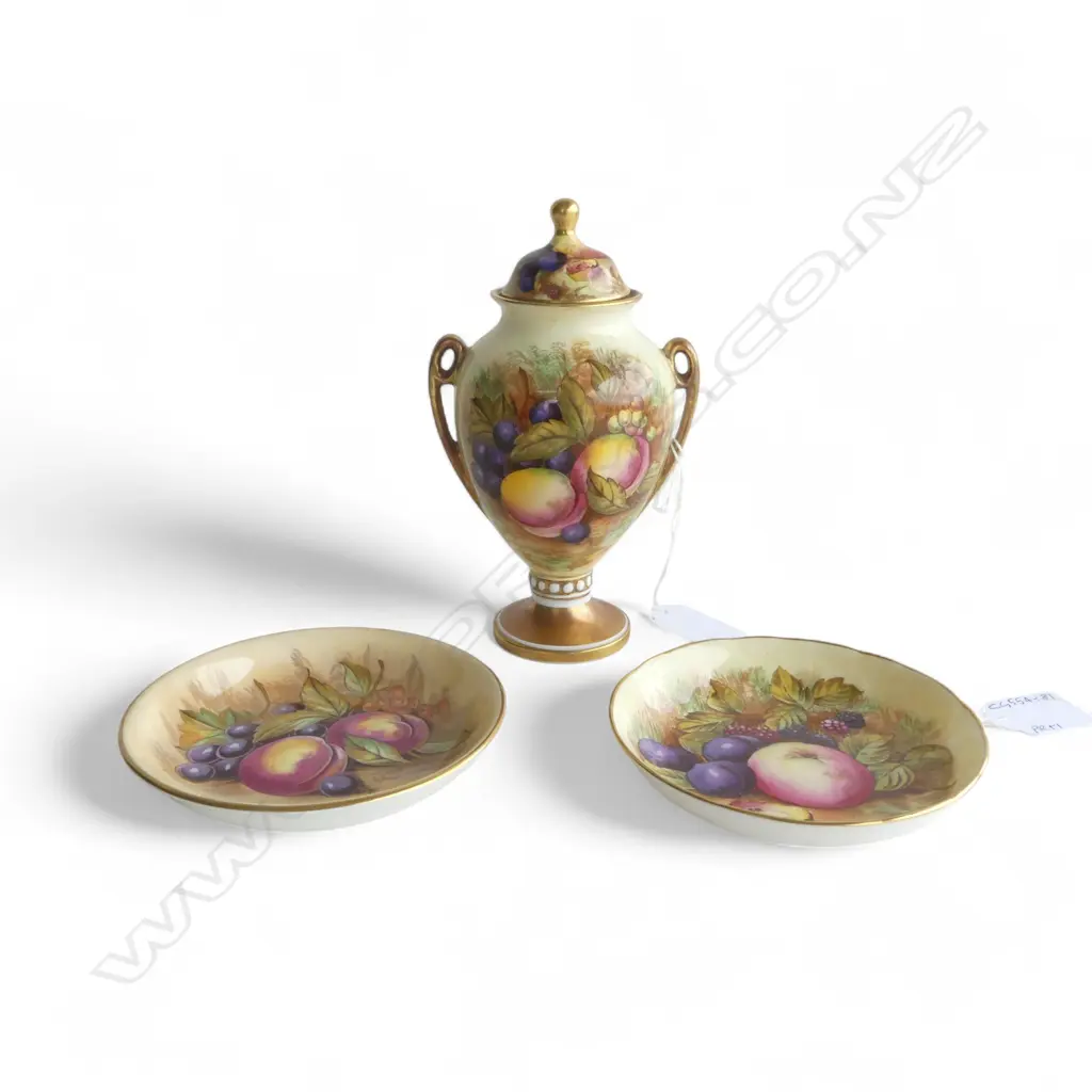 AYNSLEY ORCHARD GOLD LIDDED URN H.165mm & PR SML DISHES Image 1++