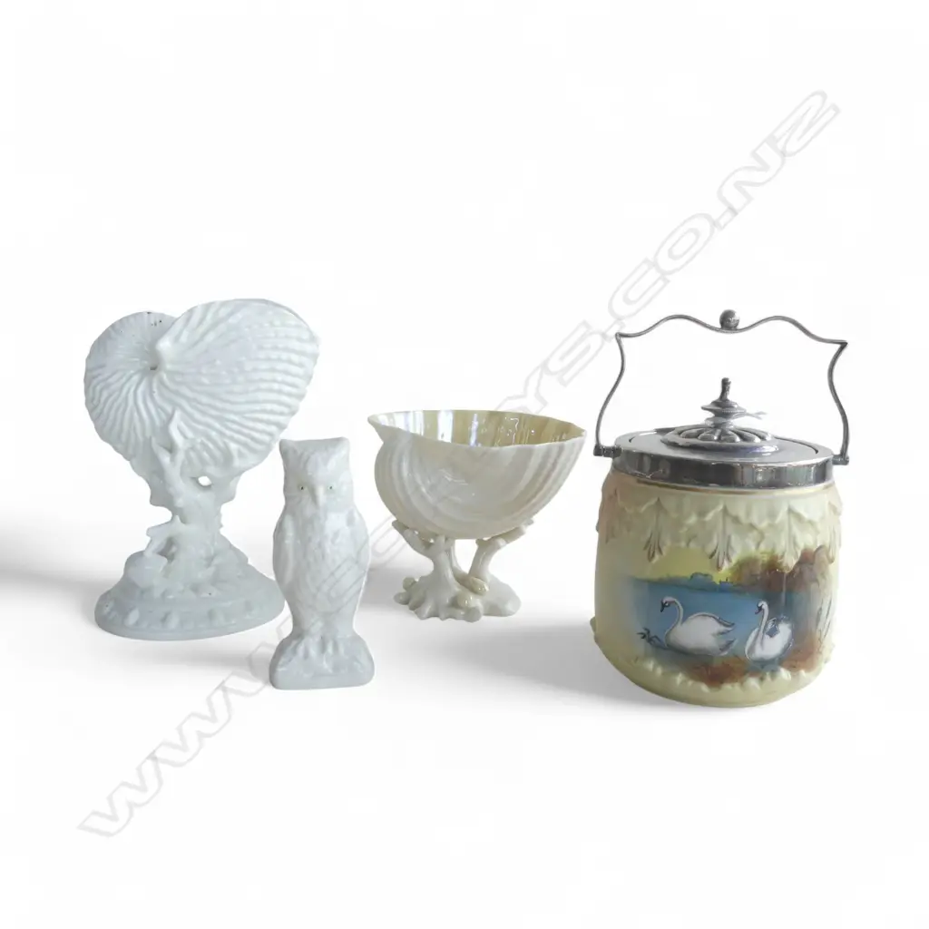 4 PCES CHINA; BELLEEK OWL H.135mm & SHELL COMPORT, ROYAL WORCESTER NAUTILUS VASE, LOCKE & CO BISCUIT BARREL Image 1++