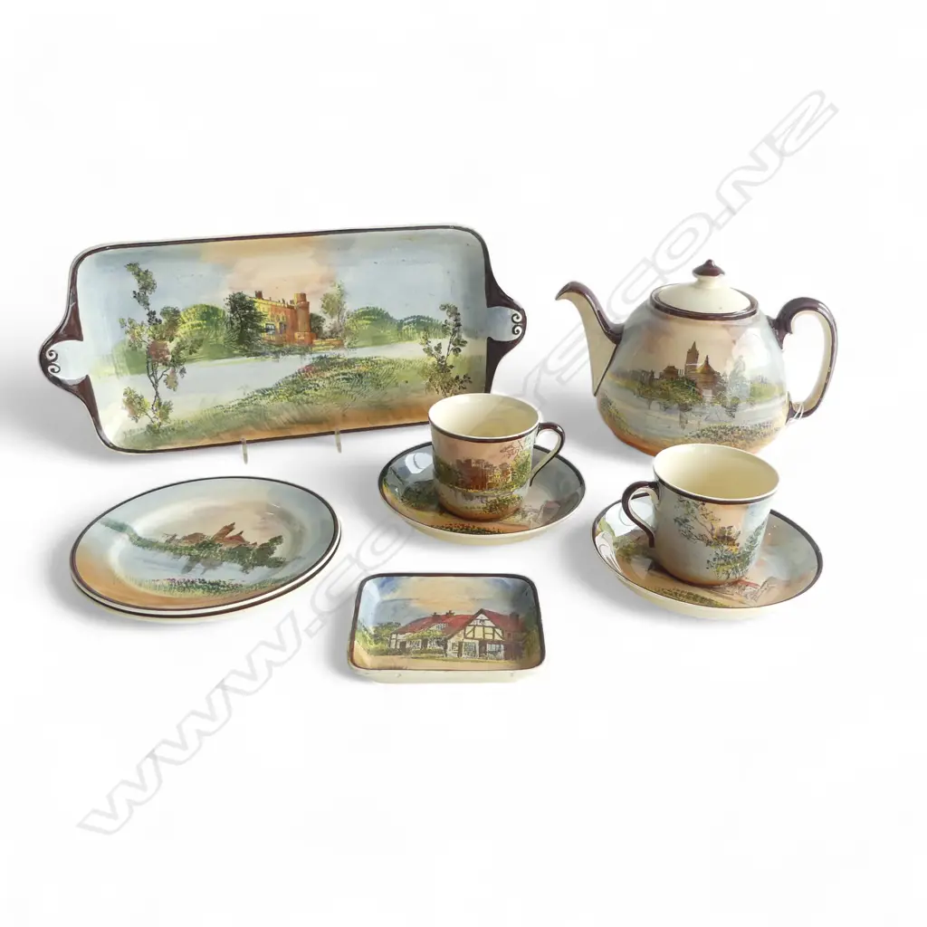 ROYAL DOULTON 'SHAKESPEARE'S COUNTRY'; TEAPOT, 2 TRIOS, 2 DISHES W.350mm Image 1++