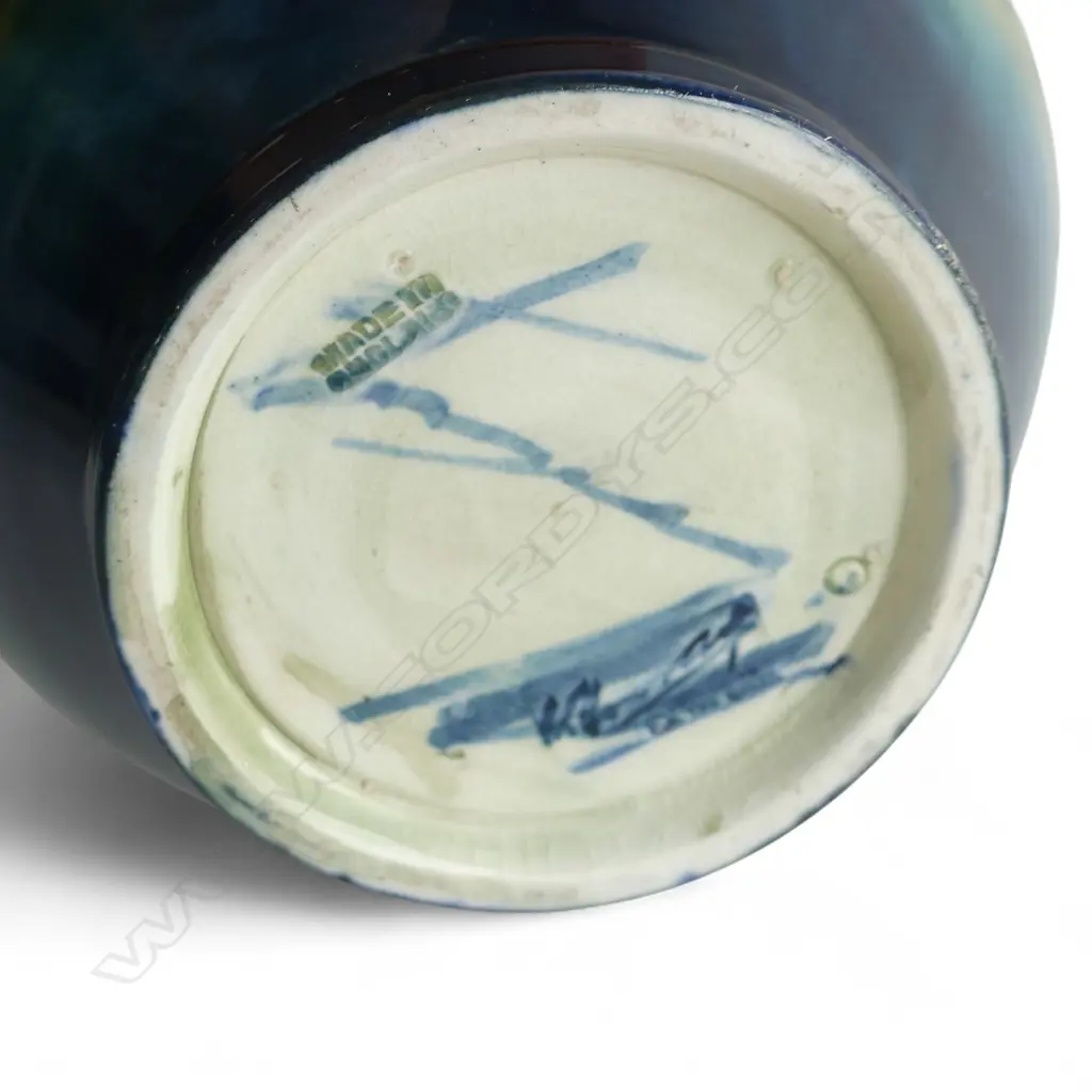 MOORCROFT LEAF & BERRY VASE H.212mm Image 1++