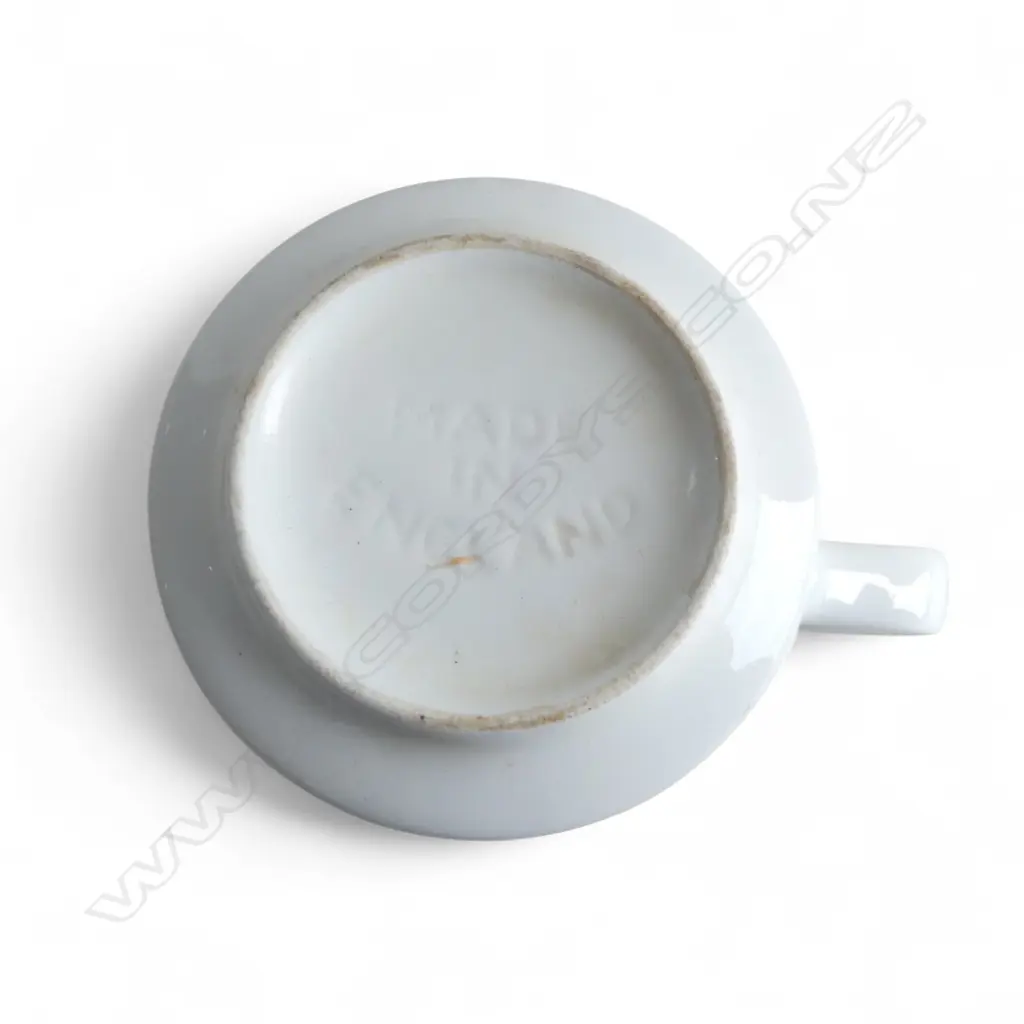  SET OF FOUR VINTAGE JOHNSON BROS. CUPS Image 1++