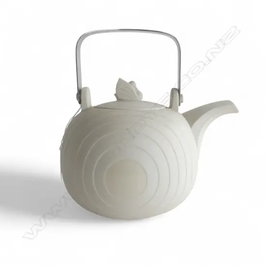 HORNSEA 'CONCEPT' TEAPOT H.185mm