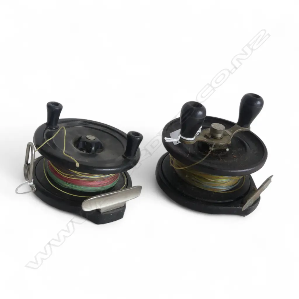 2 STEELITE FISHING REELS  Image 1++